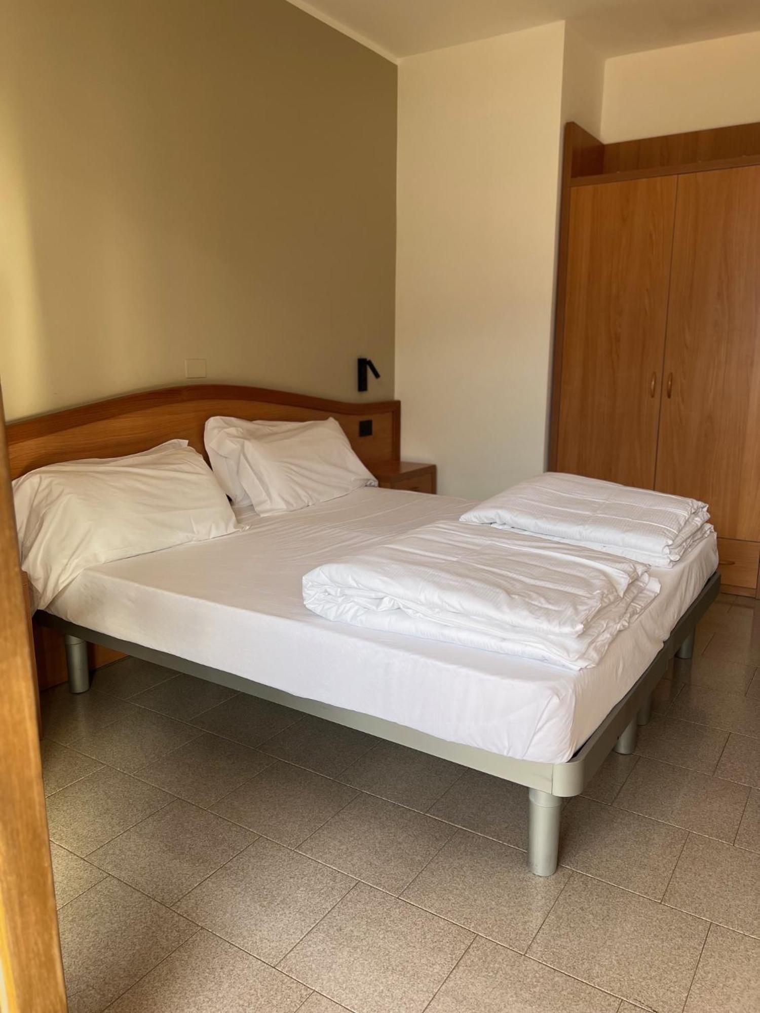 Hotel Coste Лимоне-суль-Гарда Экстерьер фото